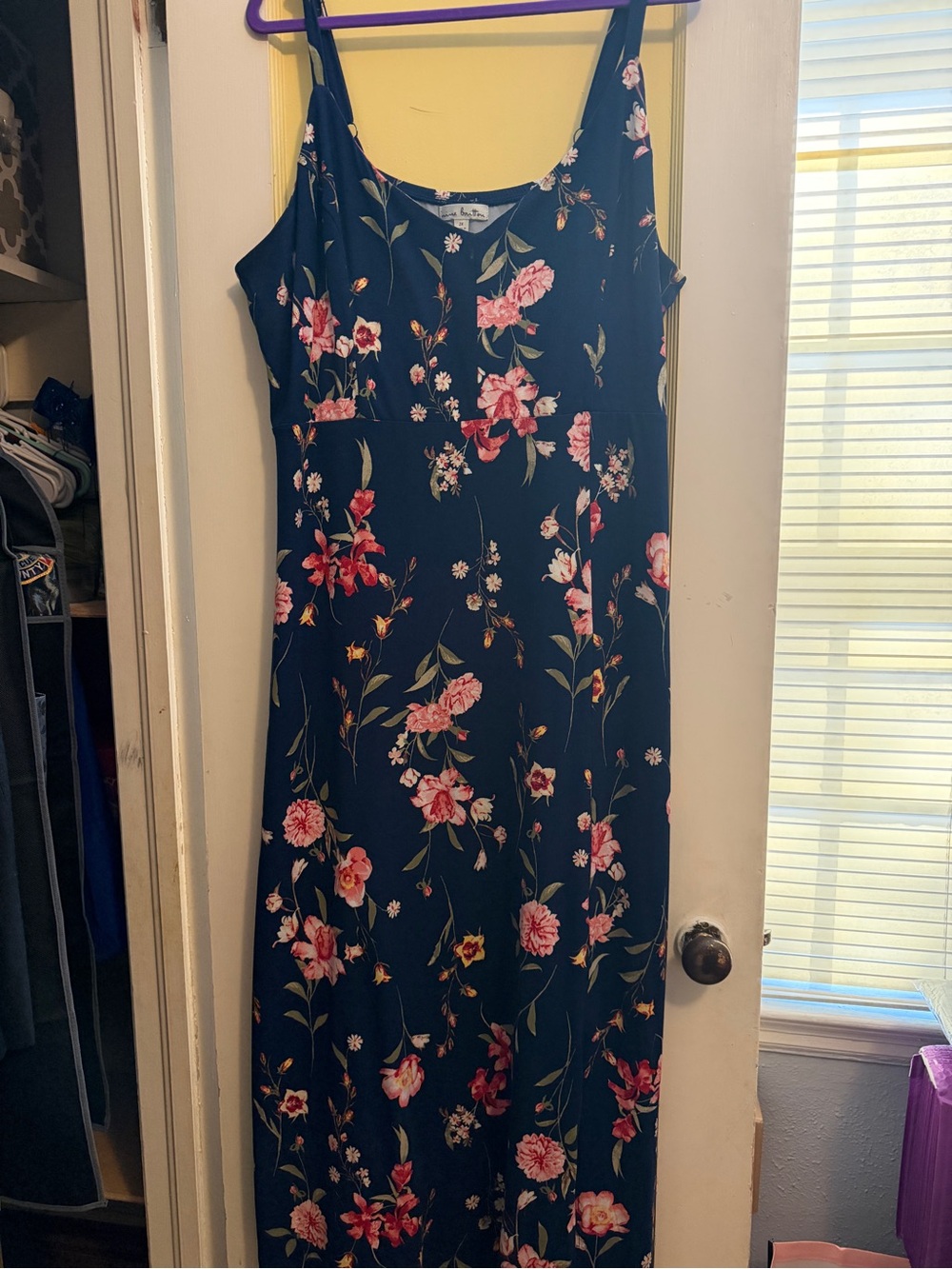 nine britton Navy Floral Spaghetti-Strap Maxi Dress